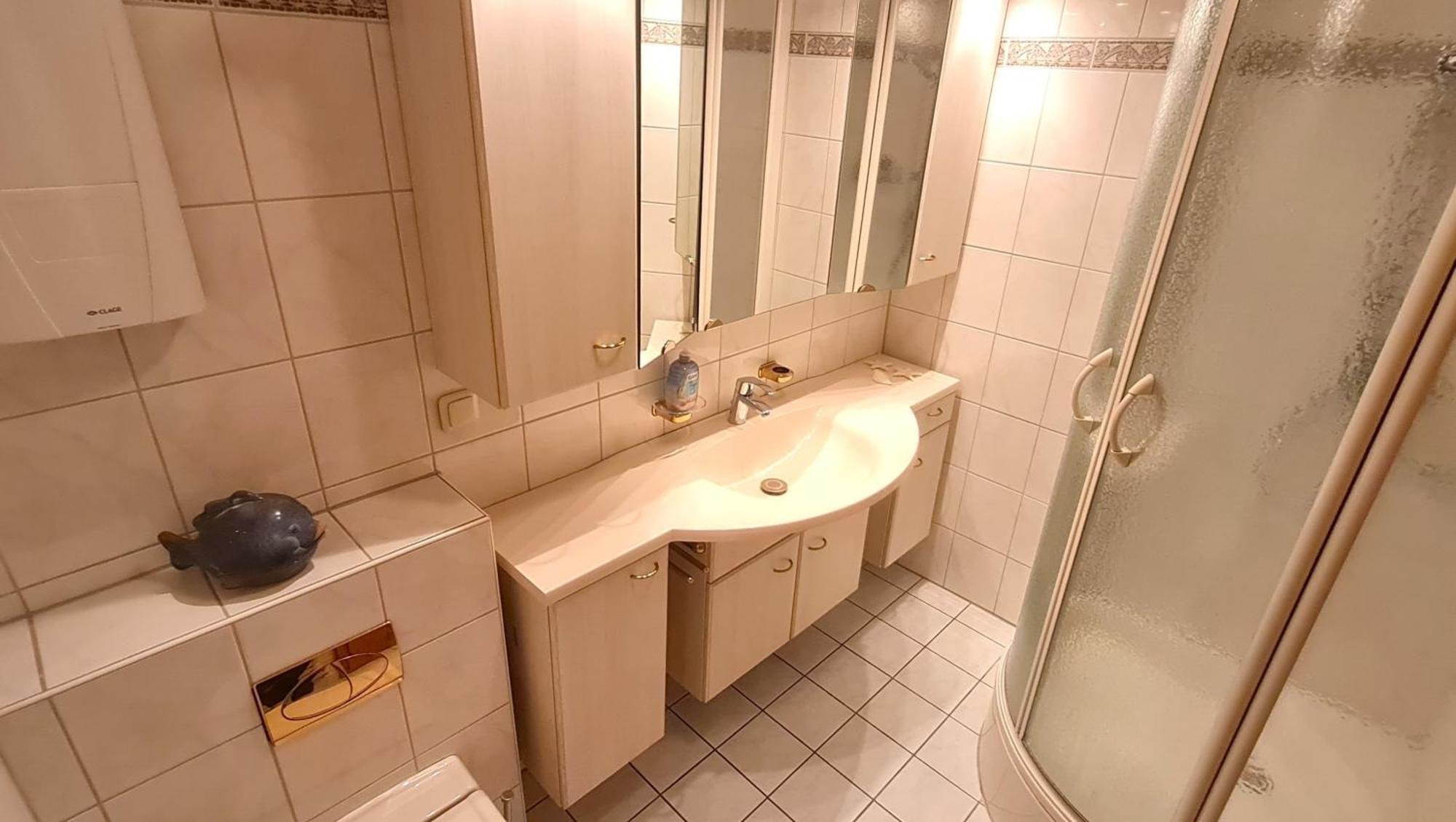 Apartment Goldene Ruh - App 205 - In Unmittelbarer Strandlage Mit Seeblickbalkon Grömitz